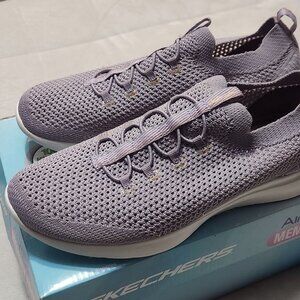 Skechers womens sneakers size 9